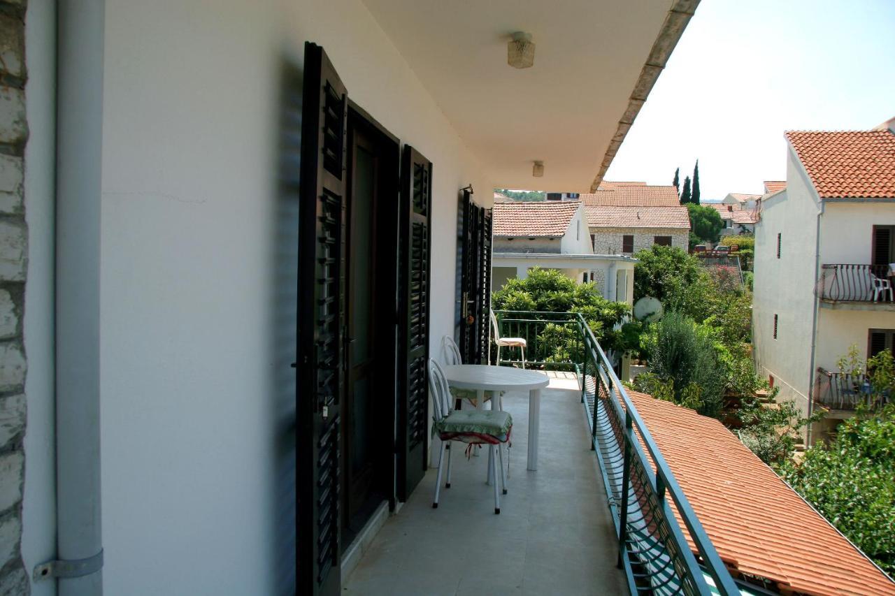 Apartments Valerija Supetar Extérieur photo